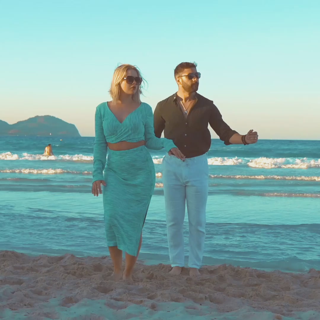 Video laden: Tanzreise Lanzarote 2027 – Bachata &amp; Salsa (COMING SOON)